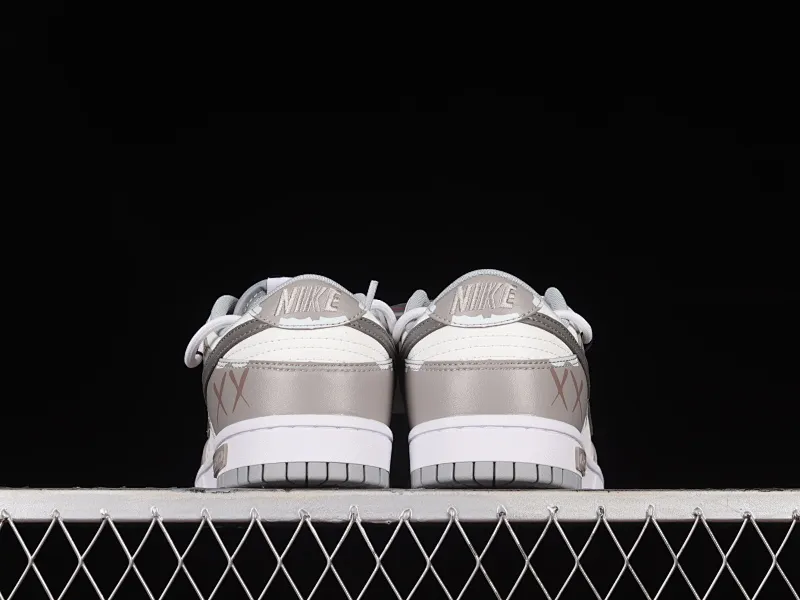All categories Nk SB Dunk series Nk SB Dunk Low low-top sneakers Nk Dunk Low ESS customized version Panda Prank hip-hop theme low-top casual sneakers DJ6188-003
